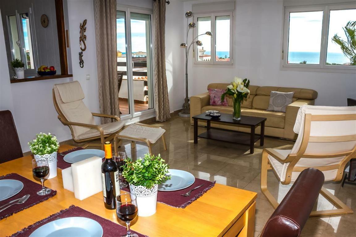 Duplex Vistas Al Mar En La Duquesa Manilva Exterior foto